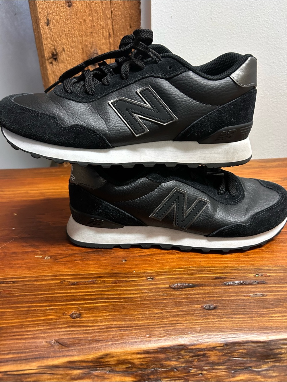 New Balance Men’s Black and Silver Leather Suede Sneaker